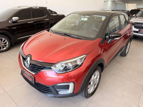 RENAULT CAPTUR 1.6 16V SCE FLEX LIFE X-TRONIC RENAULT CAPTUR 1.6 16V SCE FLEX LIFE X-TRONIC